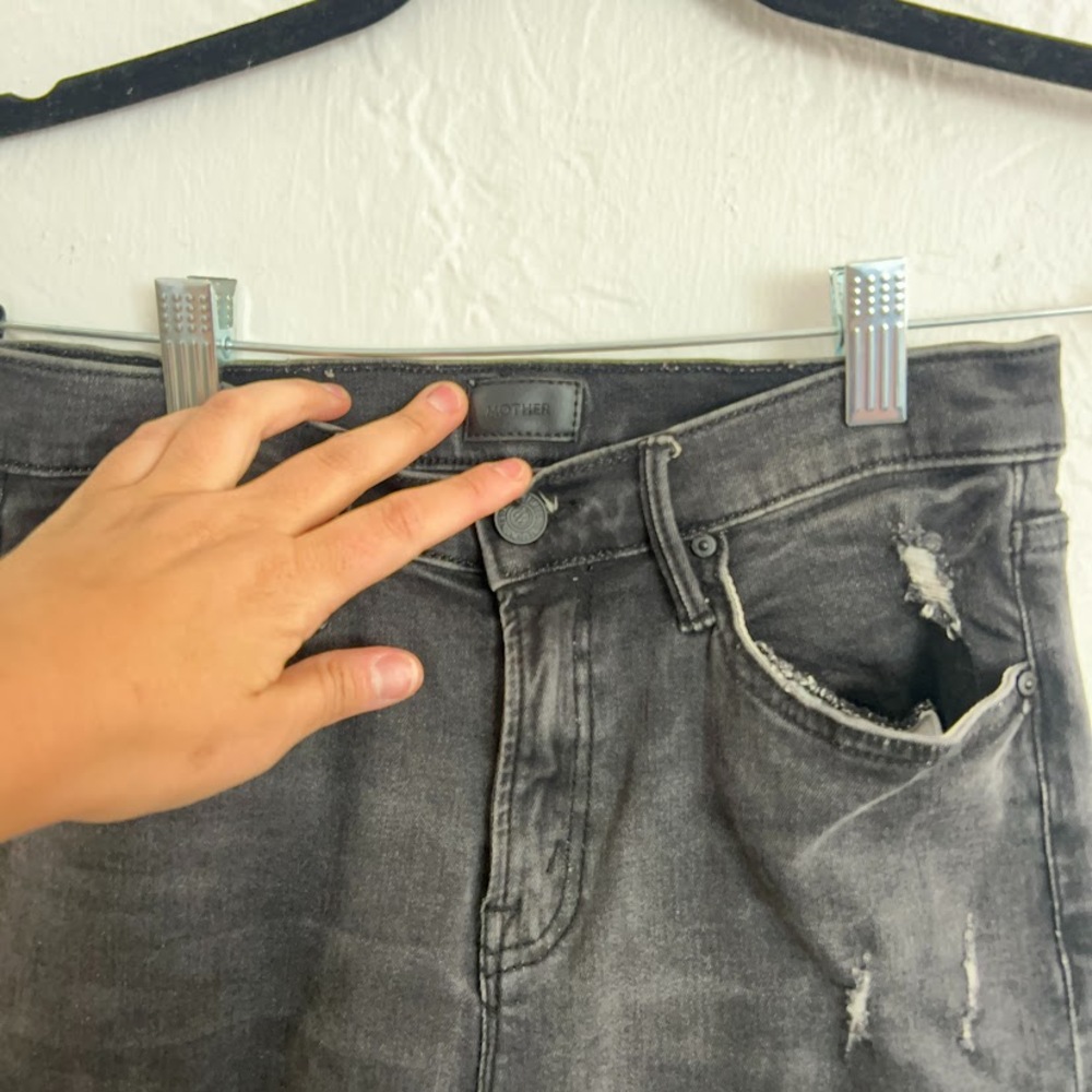 MOTHER The Rascal Ankle Snippet Jeans Sz 27 Stealing Shadows Distressed Denim - Picture 2 of 12